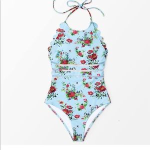 NWT Cupshe Swimsuit size Medium